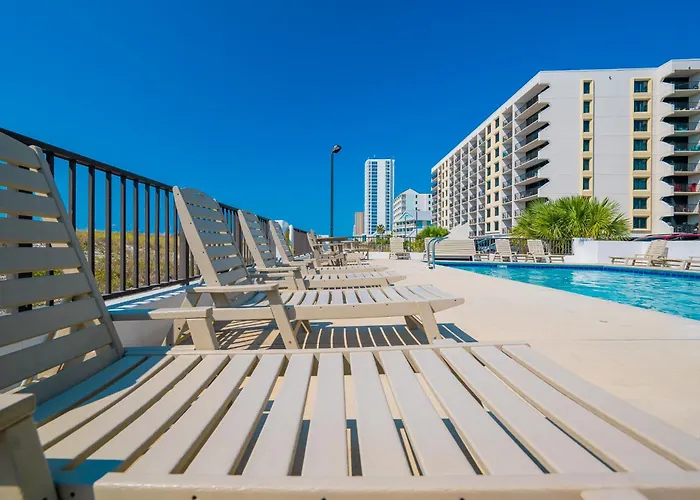 Apartment Island Winds East 706